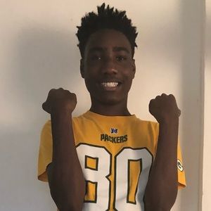 Meet your Posher, Deandre